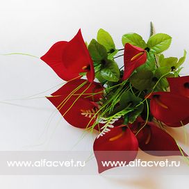 искусственные цветы букет каллы цвета красный 4