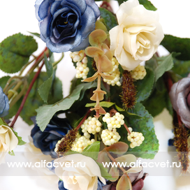 искусственные цветы розы цвета синий с белым 41