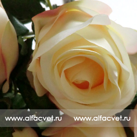 искусственные цветы букет роз цвета кремовый 24