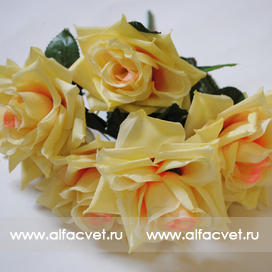 искусственные цветы розы цвета кремовый 24